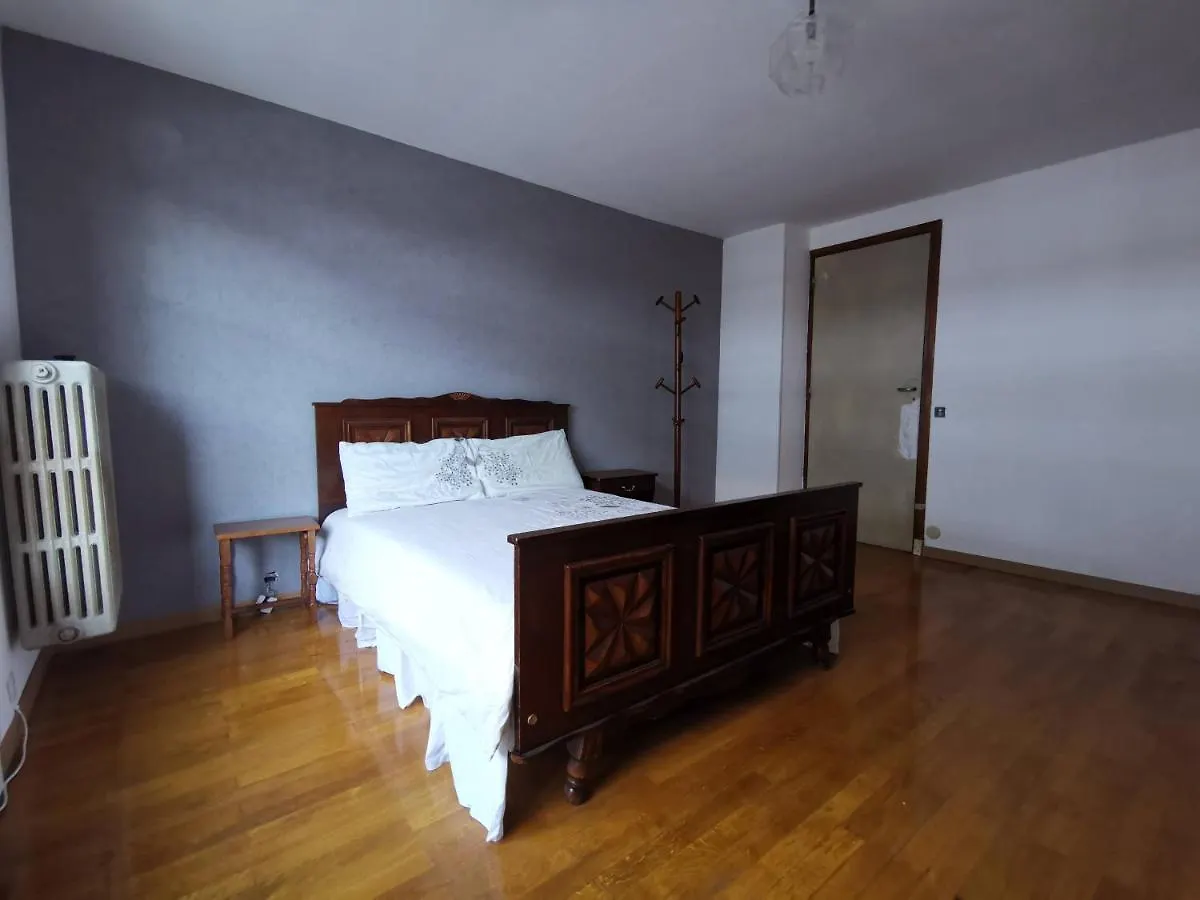 Appartements au bord de la rivière Modane